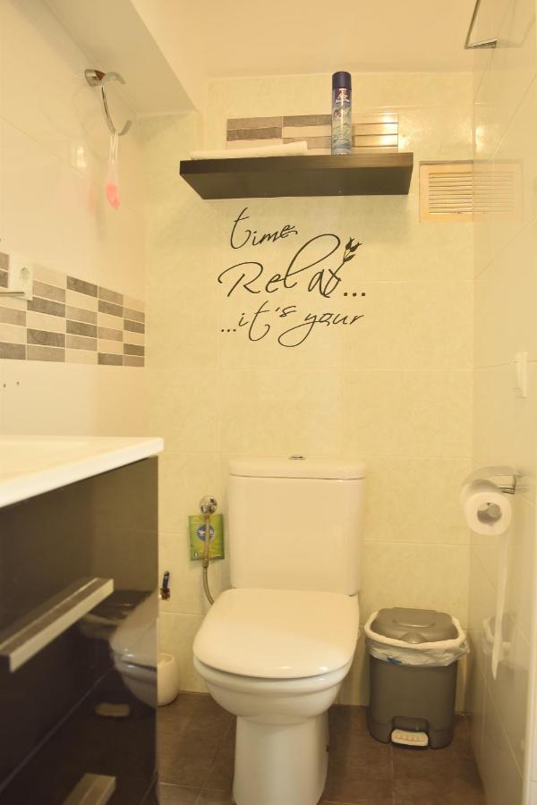 Apartamento Barbacoa, Piscina Y Playa 拉波夫拉德法尔纳尔斯 外观 照片
