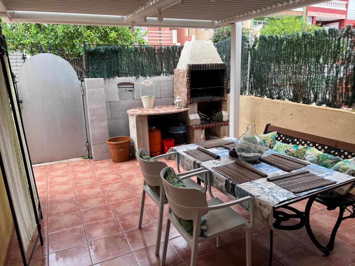 Apartamento Barbacoa, Piscina Y Playa 拉波夫拉德法尔纳尔斯 外观 照片