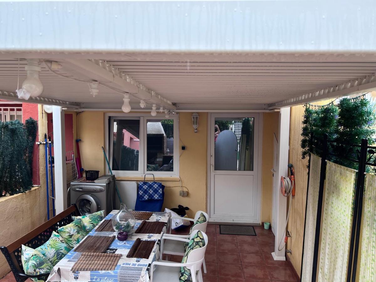 Apartamento Barbacoa, Piscina Y Playa 拉波夫拉德法尔纳尔斯 外观 照片