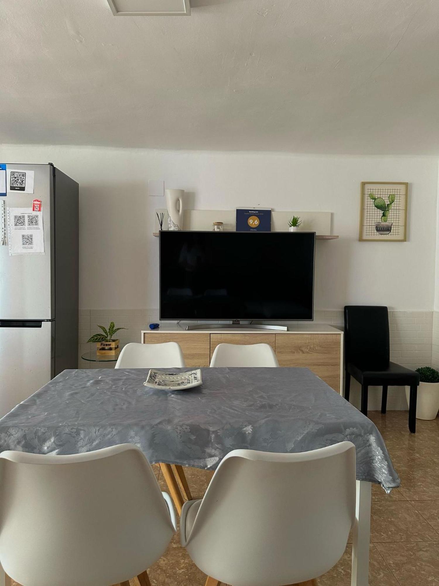 Apartamento Barbacoa, Piscina Y Playa 拉波夫拉德法尔纳尔斯 外观 照片