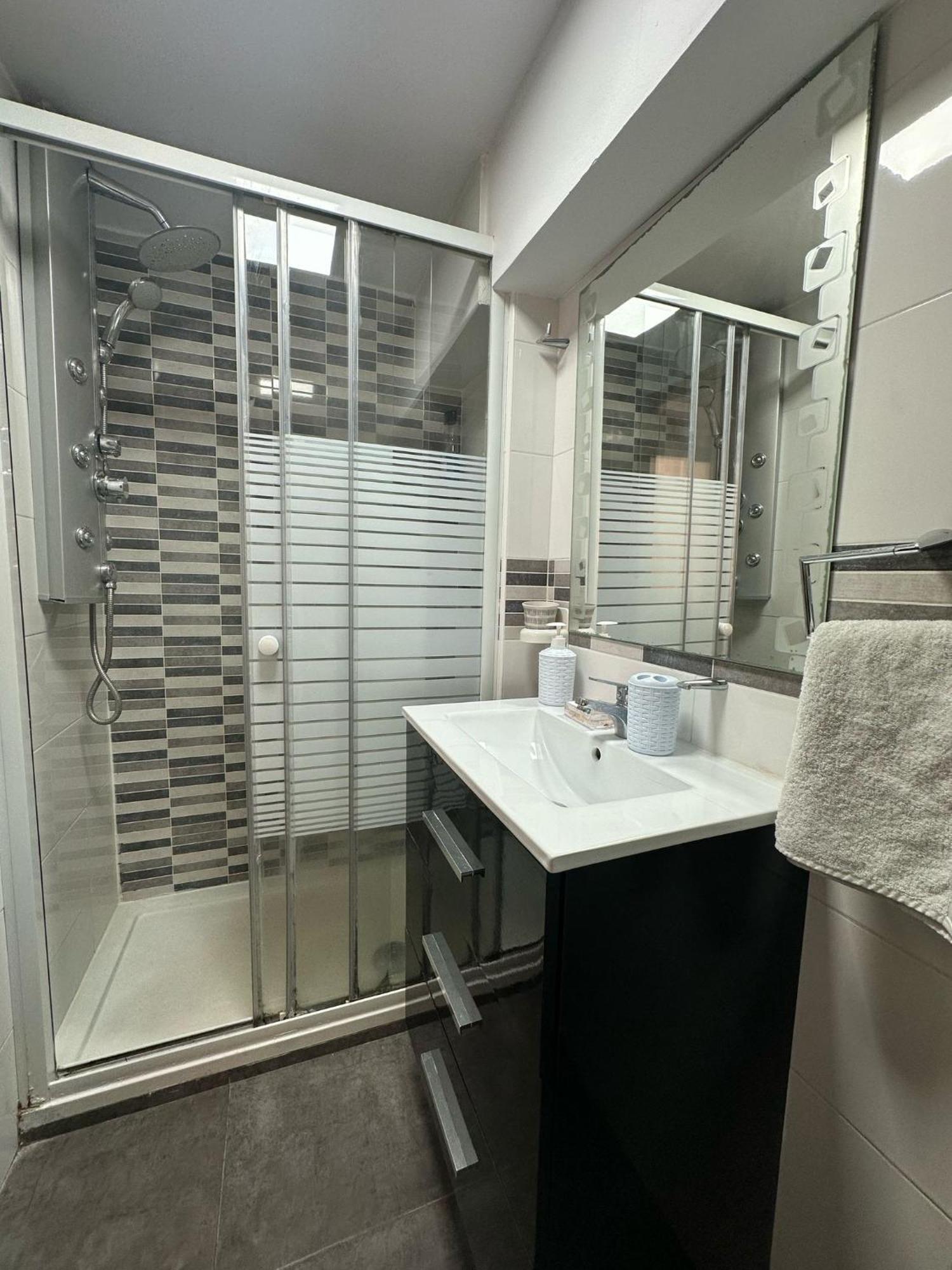 Apartamento Barbacoa, Piscina Y Playa 拉波夫拉德法尔纳尔斯 外观 照片