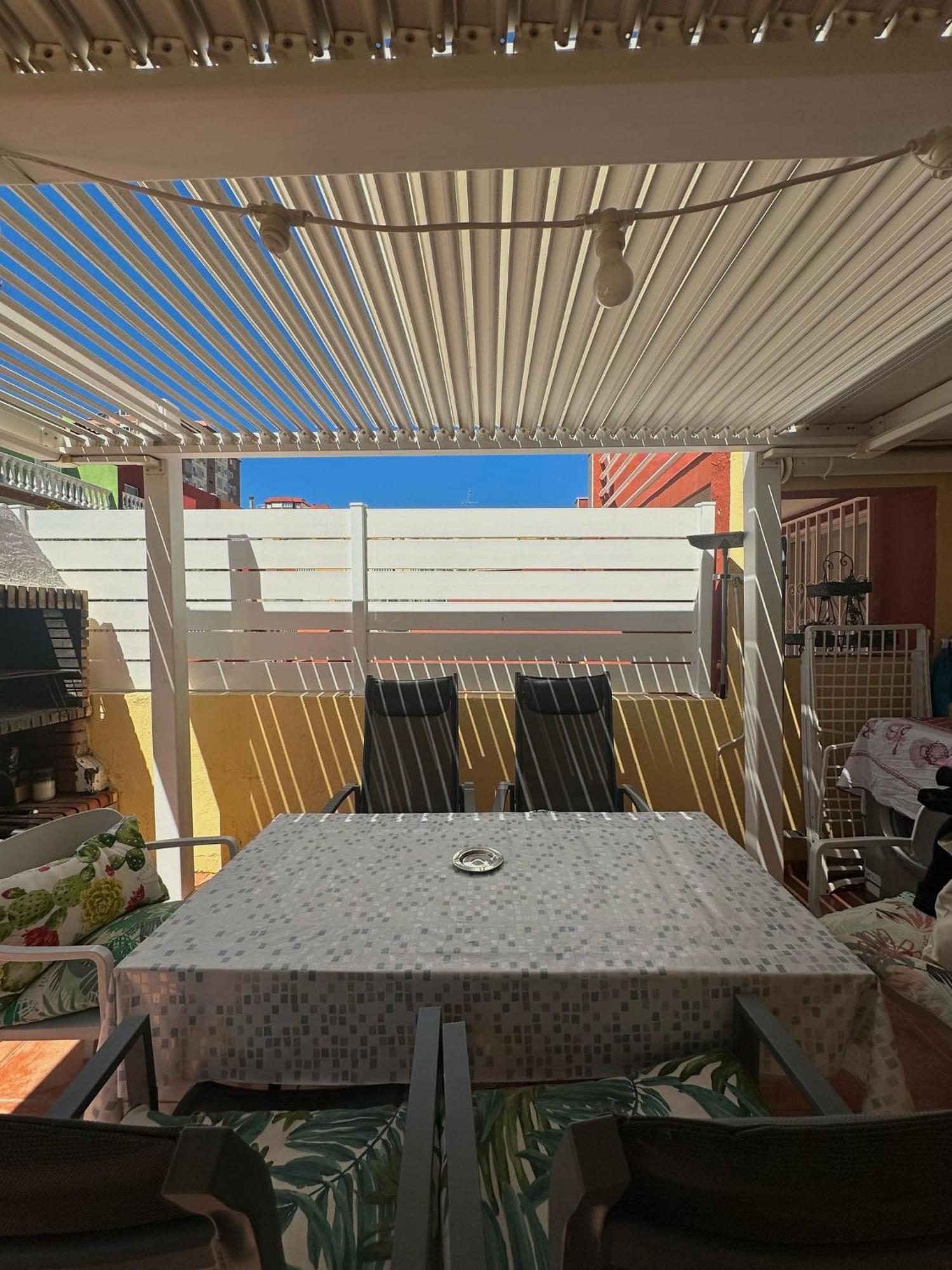 Apartamento Barbacoa, Piscina Y Playa 拉波夫拉德法尔纳尔斯 外观 照片